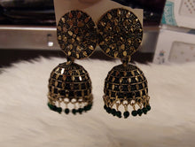 Load image into Gallery viewer, Earrings