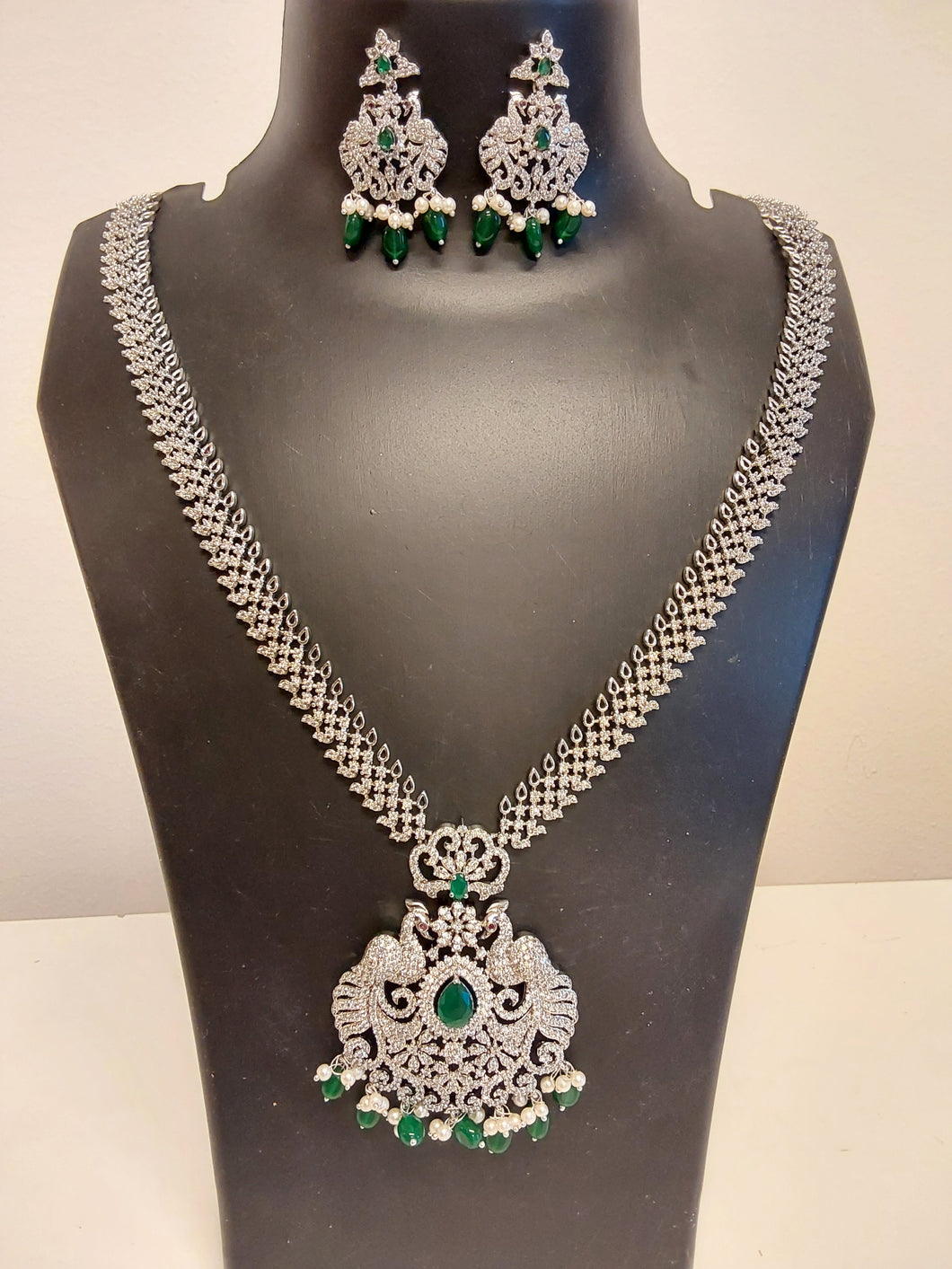 Imitation diamond set