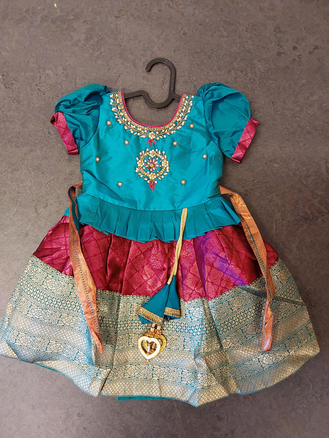 Kid frock