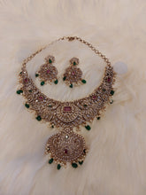 Load image into Gallery viewer, Imitation victorian jewelry
