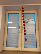 Load image into Gallery viewer, Balls hanging
