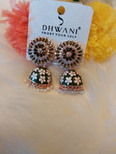 Load image into Gallery viewer, Earrings
