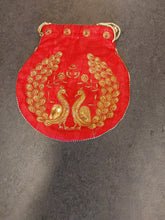 Load image into Gallery viewer, Potli bag
