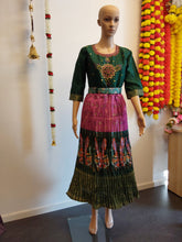 Load image into Gallery viewer, Long frock
