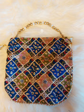 Load image into Gallery viewer, Hand bags
