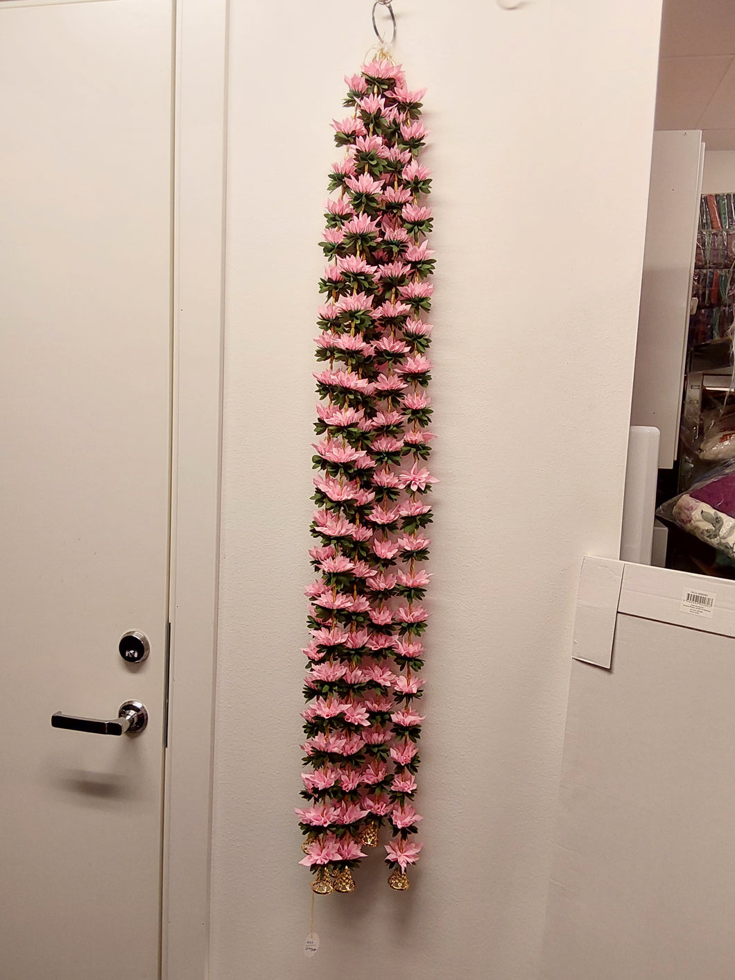 Artificial cloth garlands