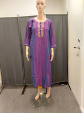 Load image into Gallery viewer, Women kurta, pant and Dupatta
