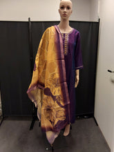 Load image into Gallery viewer, Women kurta, pant and Dupatta
