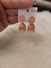 Load image into Gallery viewer, Earrings
