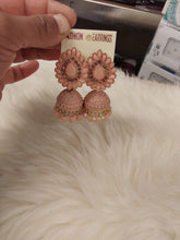 Load image into Gallery viewer, Earrings
