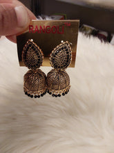 Load image into Gallery viewer, Earrings
