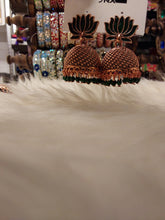 Load image into Gallery viewer, Earrings
