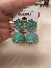 Load image into Gallery viewer, Earrings
