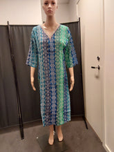 Load image into Gallery viewer, Single piece women kurti
