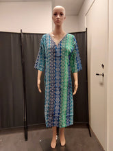 Load image into Gallery viewer, Single piece women kurti
