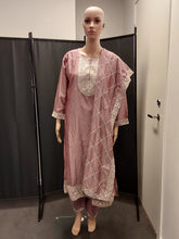 Load image into Gallery viewer, 3pcs women kurti
