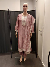 Load image into Gallery viewer, 3pcs women kurti
