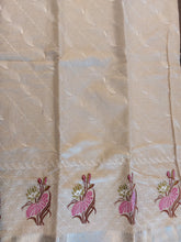 Load image into Gallery viewer, Cream Linen TIssue Saree
