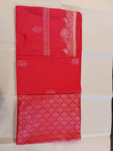 Load image into Gallery viewer, Saree
