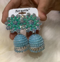 Load image into Gallery viewer, Earrings
