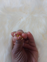 Load image into Gallery viewer, Earrings
