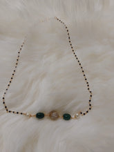 Load image into Gallery viewer, Black bead chain
