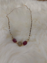 Load image into Gallery viewer, Black bead chain
