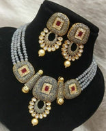 Women Necklaces & Chains